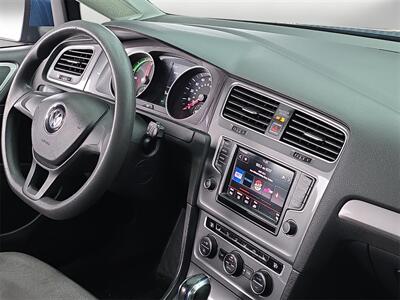 2016 Volkswagen e-Golf SE   - Photo 11 - Lennox, CA 90304