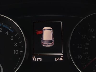 2016 Volkswagen e-Golf SE   - Photo 17 - Lennox, CA 90304