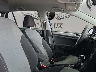 2016 Volkswagen e-Golf SE   - Photo 15 - Lennox, CA 90304