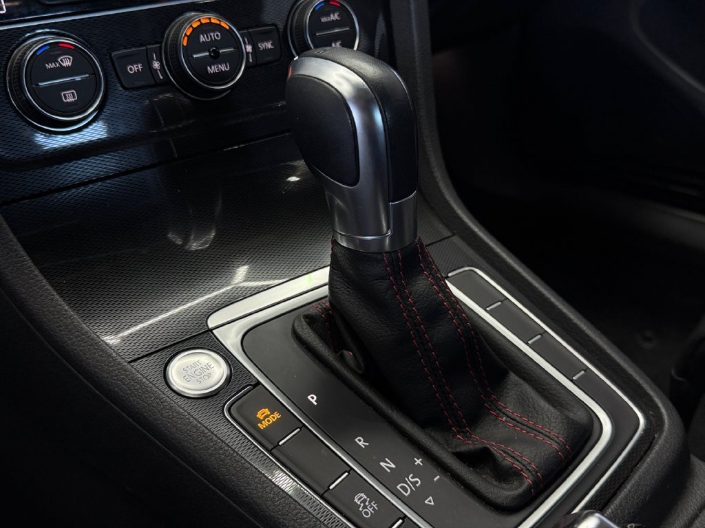2016 Volkswagen Golf GTI Autobahn w/Performance Package - Photo 18 - Lennox, CA 90304