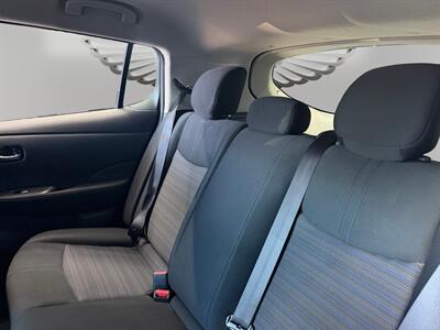 2024 Nissan LEAF S - Photo 13 - Lennox, CA 90304