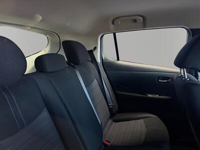 2024 Nissan LEAF S - Photo 23 - Lennox, CA 90304
