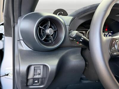 2025 Toyota GR86 Premium   - Photo 19 - Lennox, CA 90304