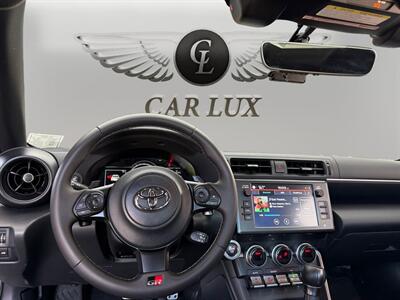 2025 Toyota GR86 Premium   - Photo 10 - Lennox, CA 90304