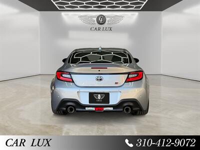 2025 Toyota GR86 Premium   - Photo 4 - Lennox, CA 90304