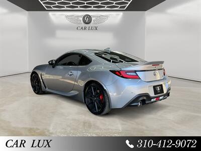2025 Toyota GR86 Premium   - Photo 3 - Lennox, CA 90304