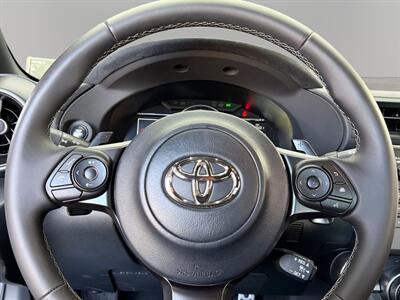 2025 Toyota GR86 Premium   - Photo 18 - Lennox, CA 90304