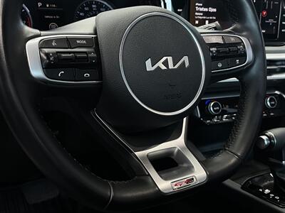 2022 Kia K5 GT-Line   - Photo 22 - Lennox, CA 90304