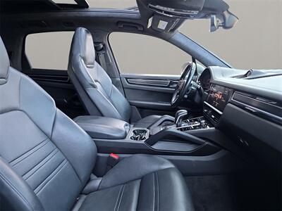 2021 Porsche Cayenne GTS - Photo 16 - Lennox, CA 90304