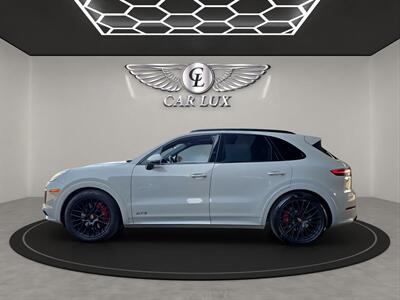 2021 Porsche Cayenne GTS   - Photo 3 - Lennox, CA 90304