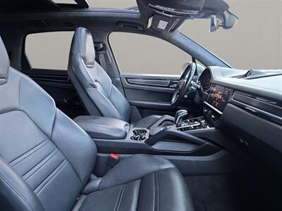 2021 Porsche Cayenne GTS   - Photo 15 - Lennox, CA 90304