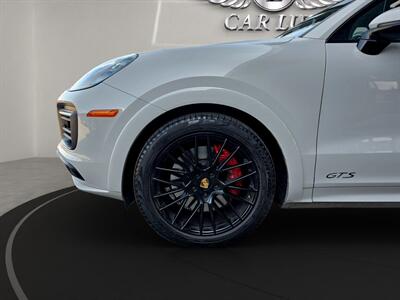 2021 Porsche Cayenne GTS   - Photo 20 - Lennox, CA 90304