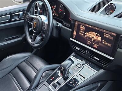 2021 Porsche Cayenne GTS   - Photo 14 - Lennox, CA 90304