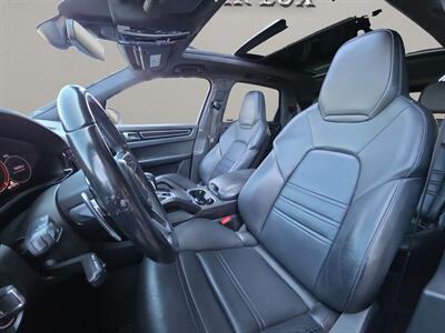 2021 Porsche Cayenne GTS   - Photo 18 - Lennox, CA 90304