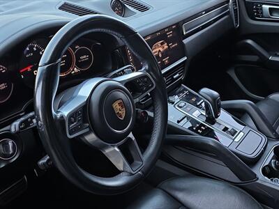 2021 Porsche Cayenne GTS   - Photo 13 - Lennox, CA 90304