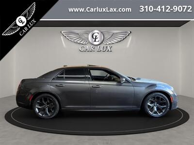 2021 Chrysler 300 Series S V8   - Photo 8 - Lennox, CA 90304