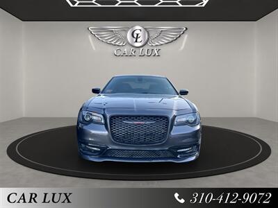 2021 Chrysler 300 Series S V8   - Photo 2 - Lennox, CA 90304