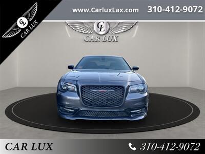 2021 Chrysler 300 Series S V8   - Photo 2 - Lennox, CA 90304