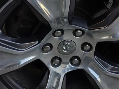 2019 RAM 1500 Laramie   - Photo 26 - Lennox, CA 90304