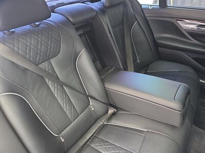 2018 BMW 750i   - Photo 16 - Lennox, CA 90304