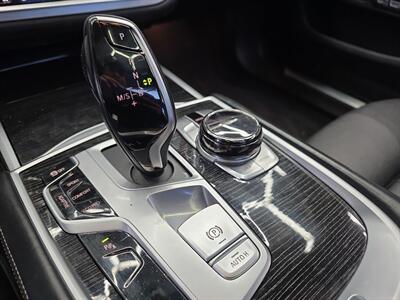 2018 BMW 750i   - Photo 20 - Lennox, CA 90304