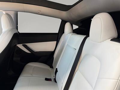 2021 Tesla Model Y Long Range   - Photo 13 - Lennox, CA 90304
