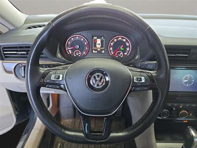 2020 Volkswagen Passat 2.0T SEL   - Photo 10 - Lennox, CA 90304