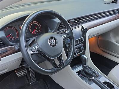 2020 Volkswagen Passat 2.0T SEL   - Photo 13 - Lennox, CA 90304