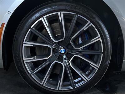 2020 BMW 750i xDrive  M SPORT - Photo 25 - Lennox, CA 90304