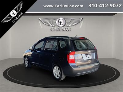 2008 Kia Rondo LX   - Photo 5 - Lennox, CA 90304