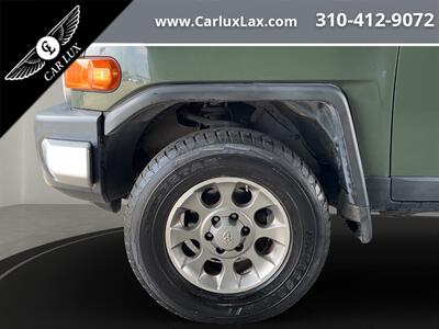 2013 Toyota FJ Cruiser   - Photo 5 - Lennox, CA 90304