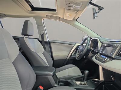 2015 Toyota RAV4 XLE   - Photo 16 - Lennox, CA 90304