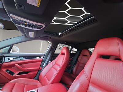 2015 Porsche Panamera 2   - Photo 19 - Lennox, CA 90304