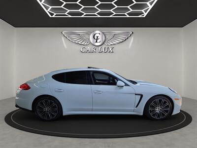 2015 Porsche Panamera 2   - Photo 9 - Lennox, CA 90304