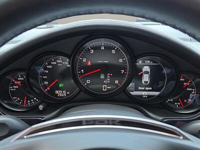2015 Porsche Panamera 2   - Photo 12 - Lennox, CA 90304