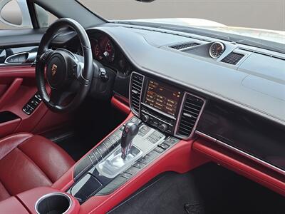 2015 Porsche Panamera 2   - Photo 14 - Lennox, CA 90304