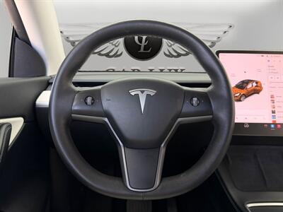 2021 Tesla Model Y Long Range - Photo 12 - Lennox, CA 90304
