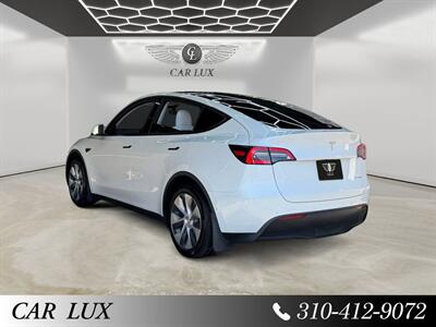 2021 Tesla Model Y Long Range - Photo 3 - Lennox, CA 90304