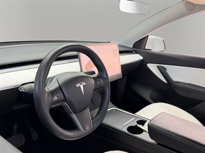 2021 Tesla Model Y Long Range - Photo 16 - Lennox, CA 90304