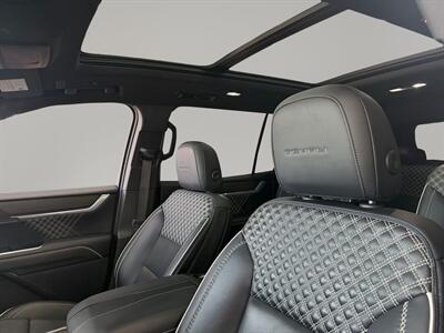 2024 GMC Acadia Denali   - Photo 9 - Lennox, CA 90304