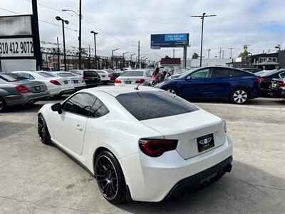 2014 Scion FR-S   - Photo 18 - Lennox, CA 90304