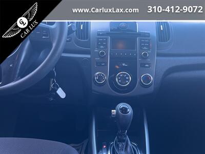 2013 Kia Forte EX   - Photo 15 - Lennox, CA 90304