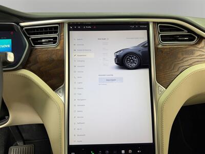 2018 Tesla Model X 75D   - Photo 24 - Lennox, CA 90304