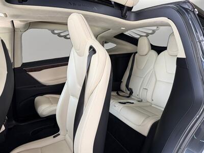 2018 Tesla Model X 75D   - Photo 13 - Lennox, CA 90304