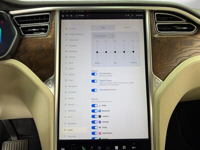 2018 Tesla Model X 75D   - Photo 29 - Lennox, CA 90304