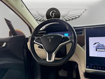 2018 Tesla Model X 75D   - Photo 12 - Lennox, CA 90304