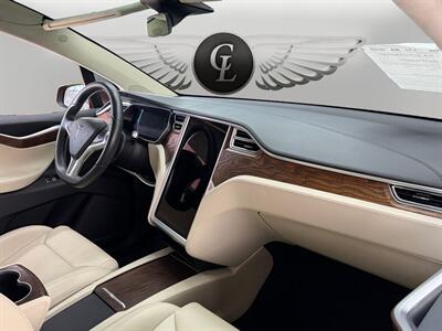 2018 Tesla Model X 75D   - Photo 17 - Lennox, CA 90304