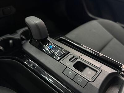 2024 Toyota Prius LE   - Photo 22 - Lennox, CA 90304