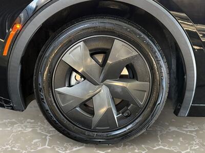 2024 Toyota Prius LE   - Photo 14 - Lennox, CA 90304