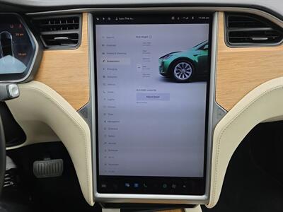 2018 Tesla Model X 75D   - Photo 33 - Lennox, CA 90304